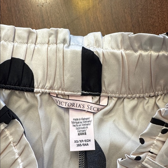 Victoria's Secret Black Polka Dot Silky Tie Waist Wide-Leg PJ Pants - Picture 4 of 8